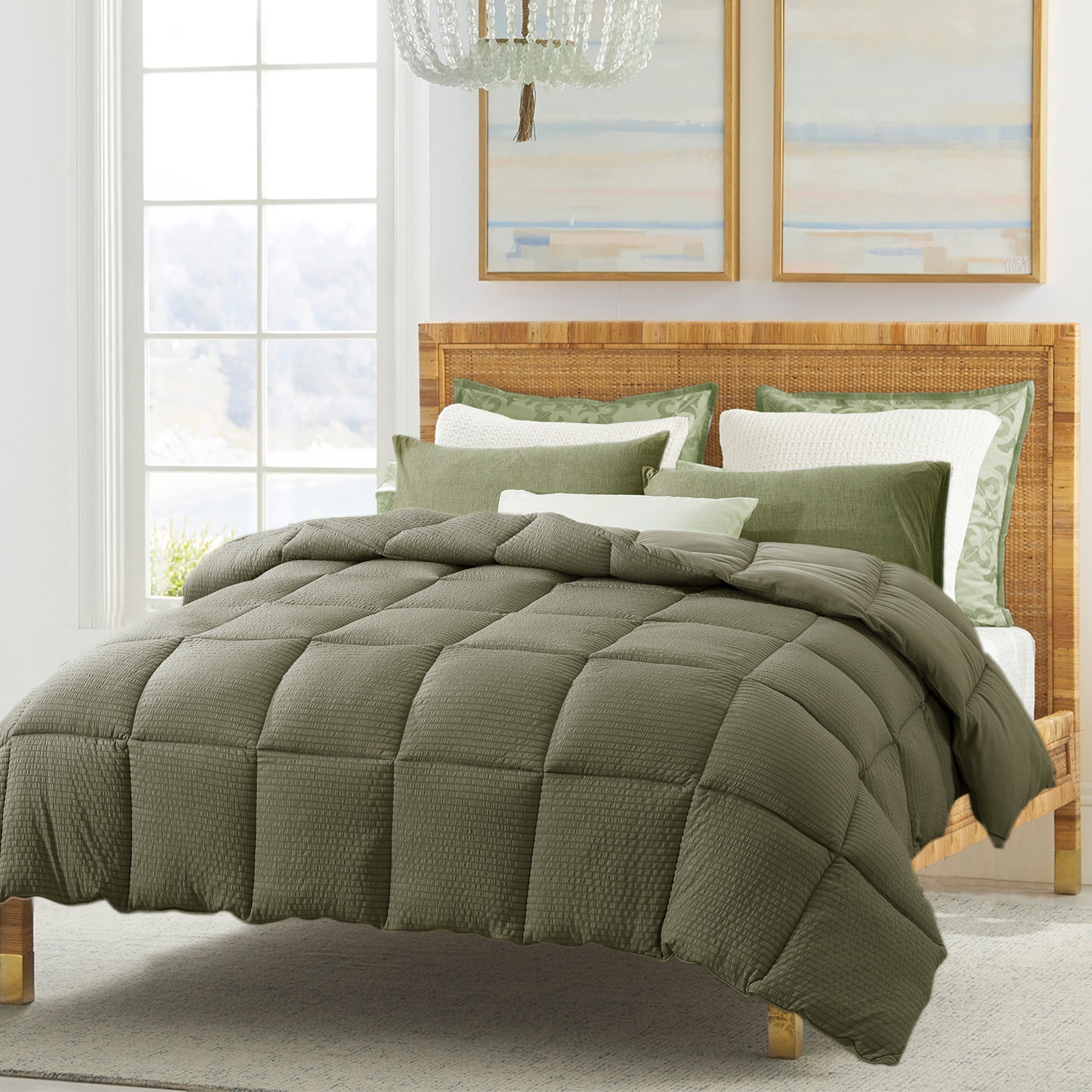 All-Season Reversible Comforter – Ultra Soft Down Alternative | Dorm & Graduation Gift