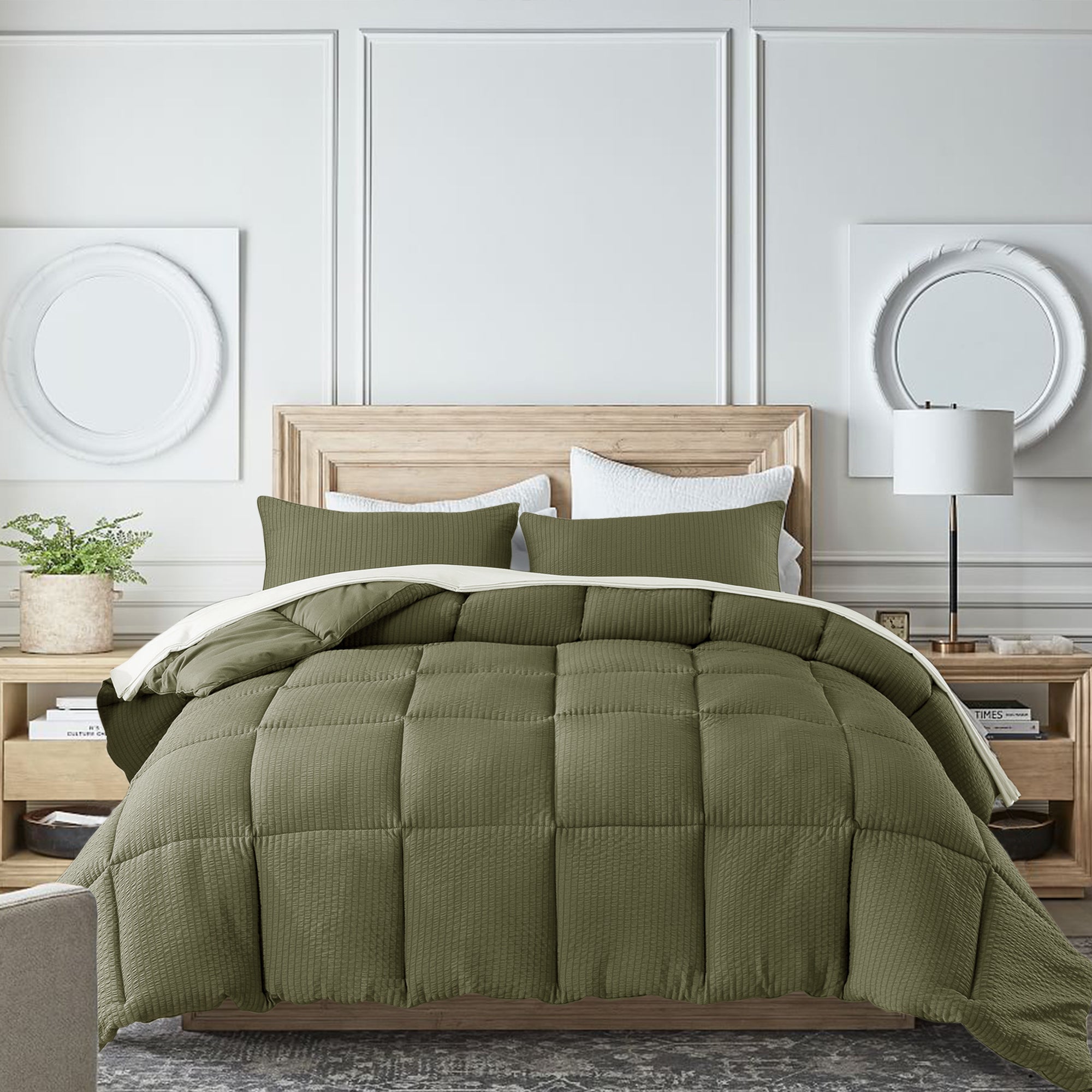 All-Season Reversible Comforter – Ultra Soft Down Alternative | Dorm & Graduation Gift