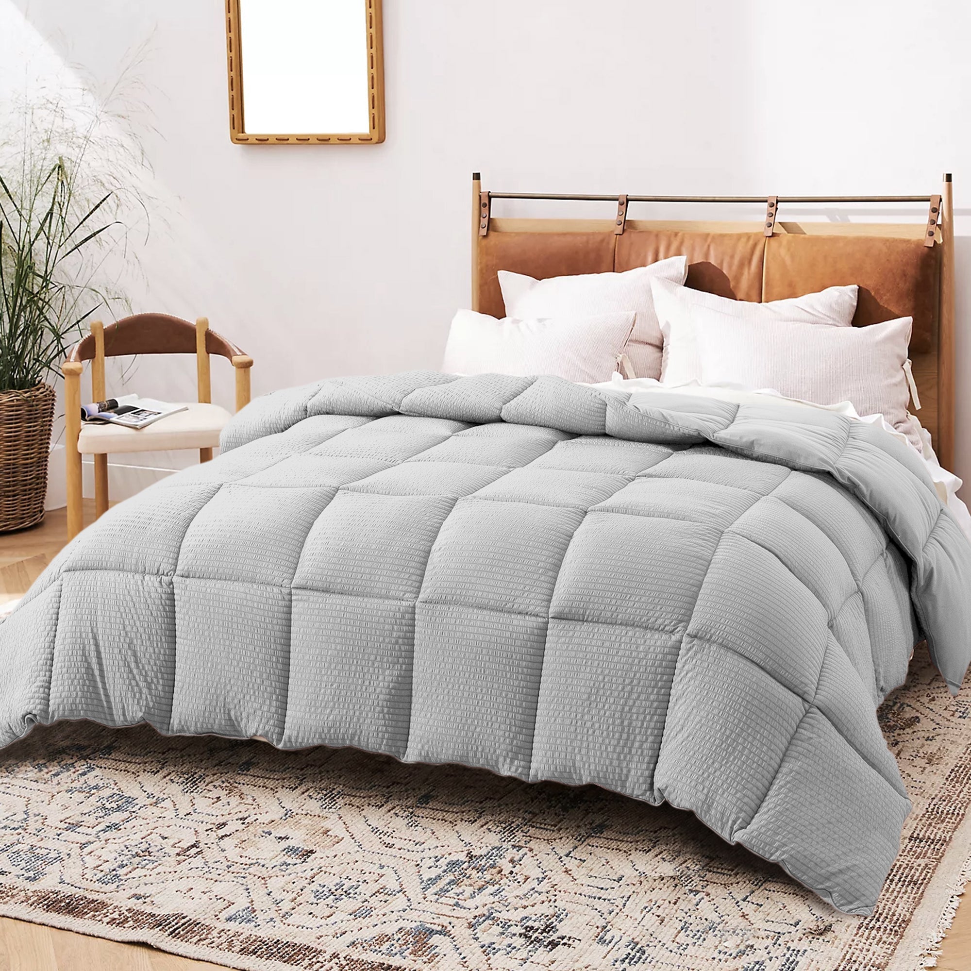All-Season Reversible Comforter – Ultra Soft Down Alternative | Dorm & Graduation Gift