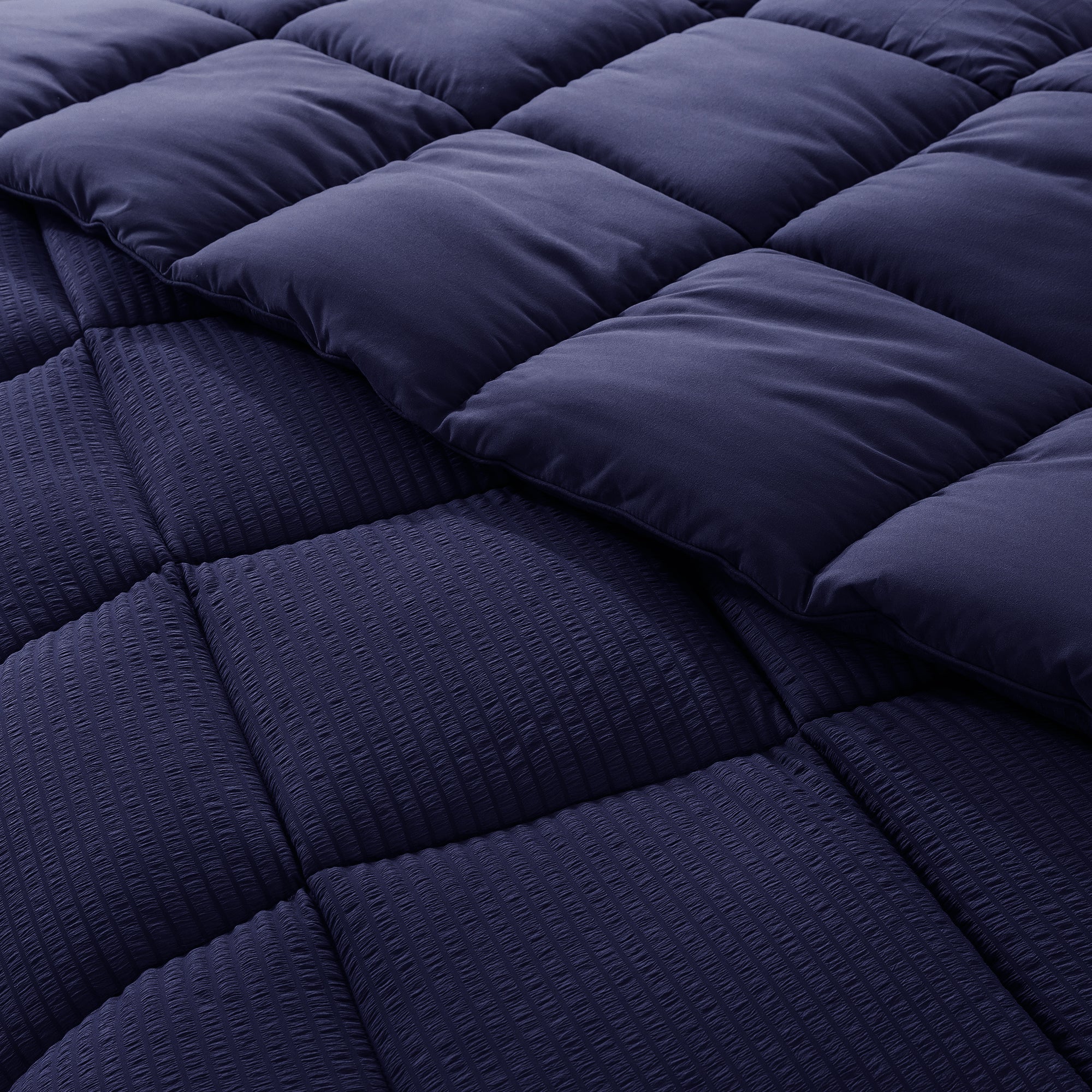 All-Season Reversible Comforter – Ultra Soft Down Alternative | Dorm & Graduation Gift