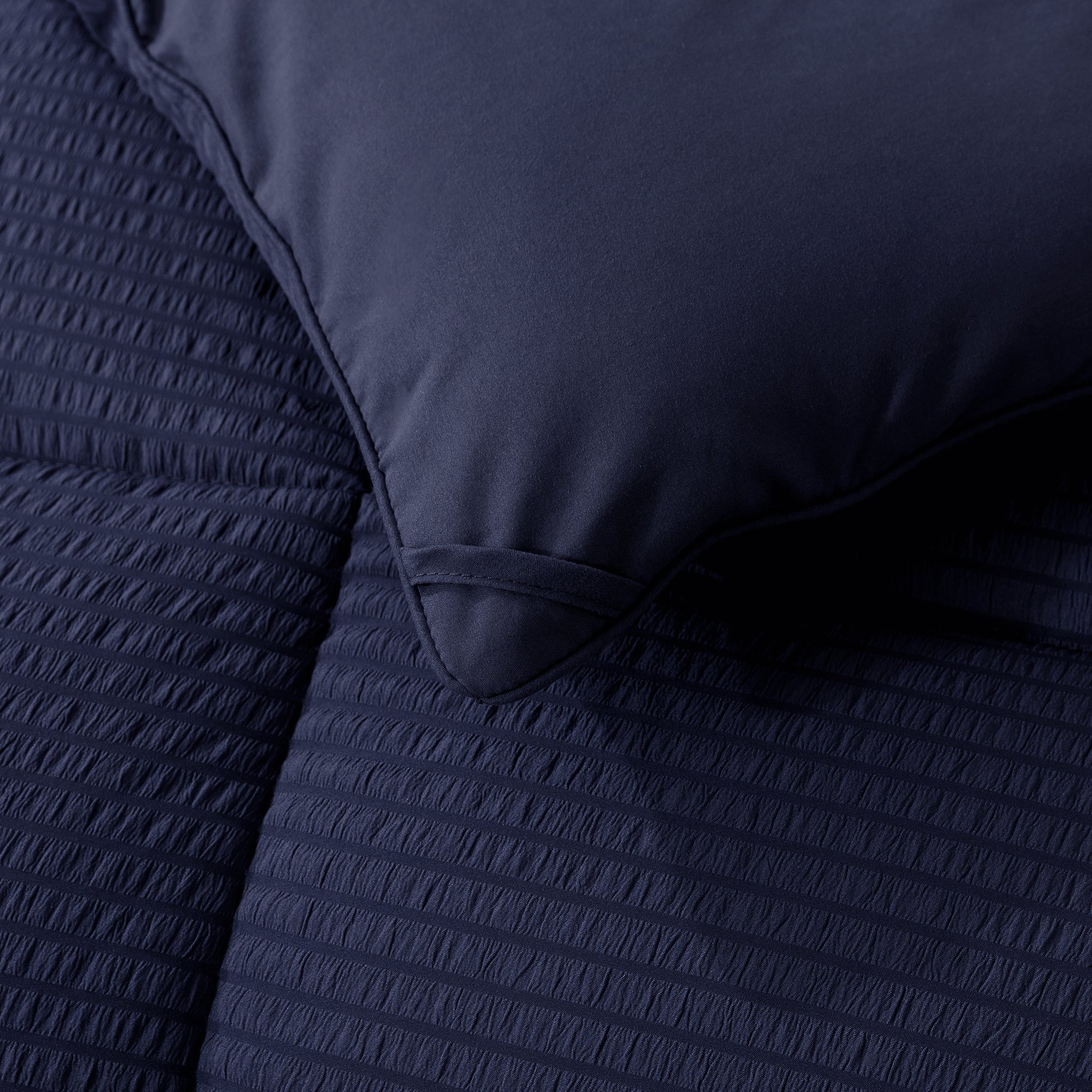 All-Season Reversible Comforter – Ultra Soft Down Alternative | Dorm & Graduation Gift