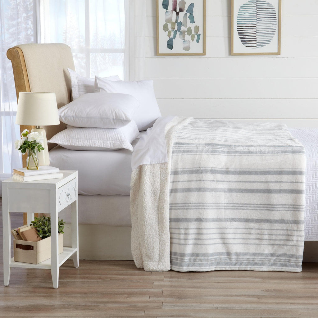 Velvet Plush Sherpa Blanket