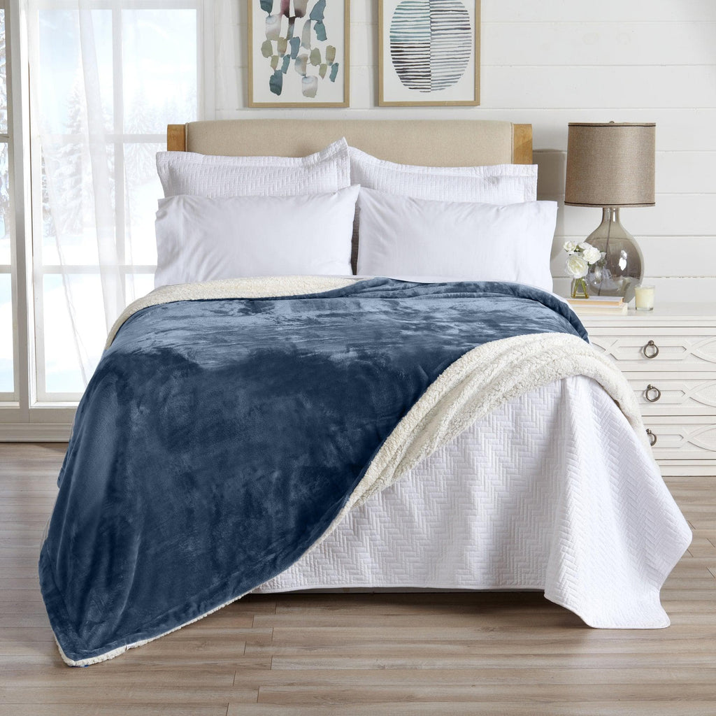 Velvet Plush Sherpa Blanket