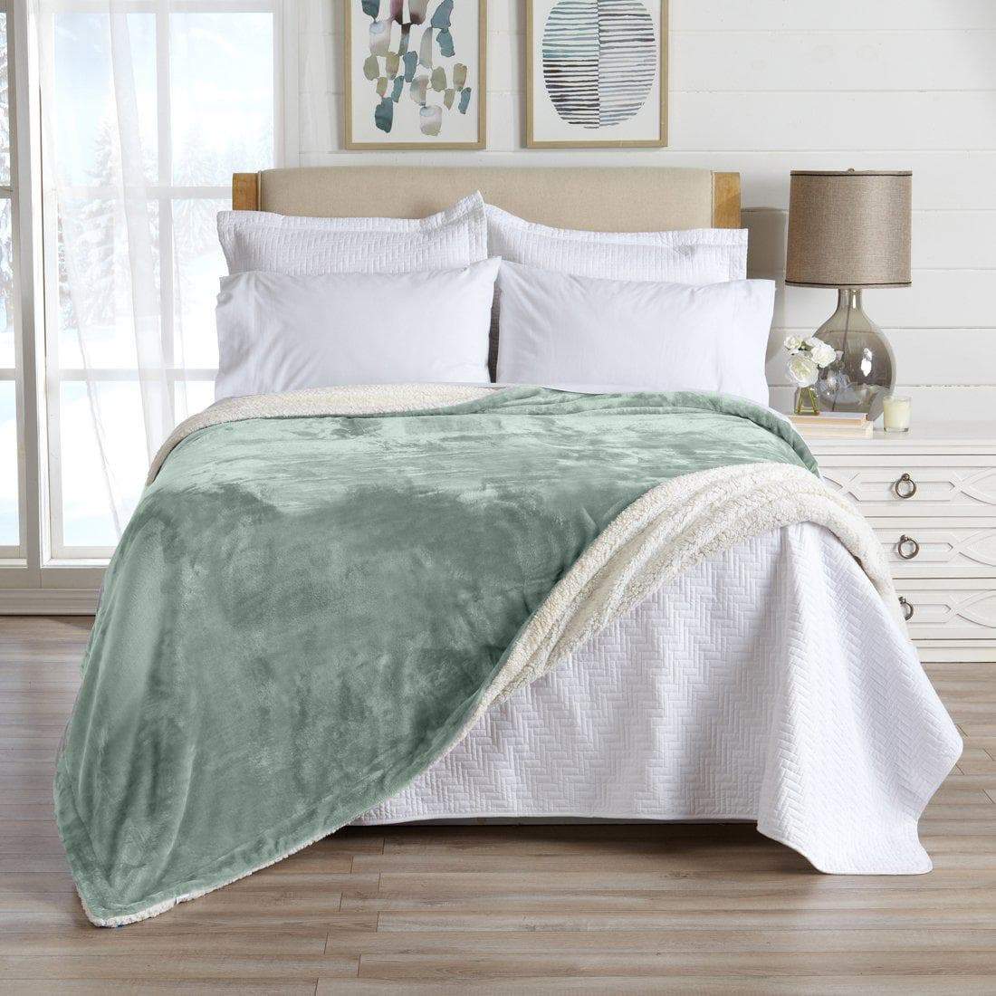 Velvet Plush Sherpa Blanket