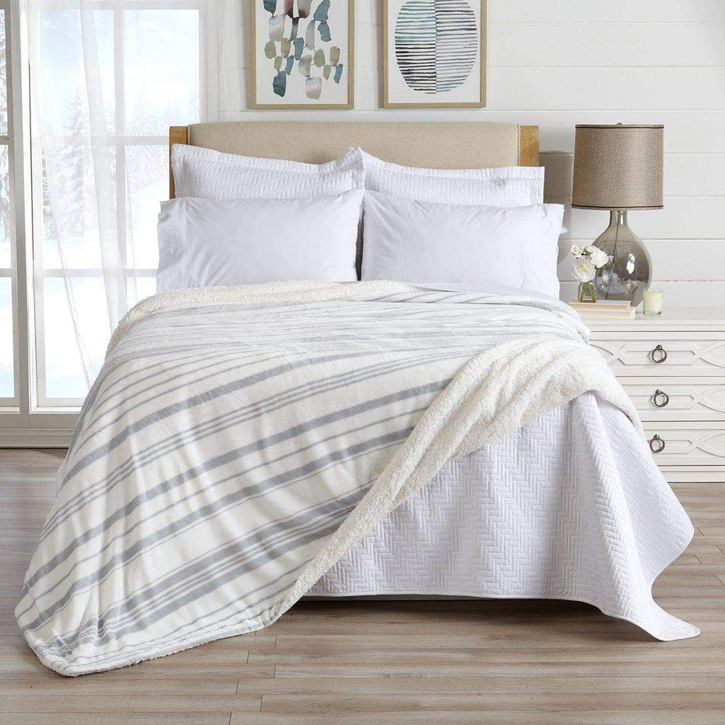 Velvet Plush Sherpa Blanket