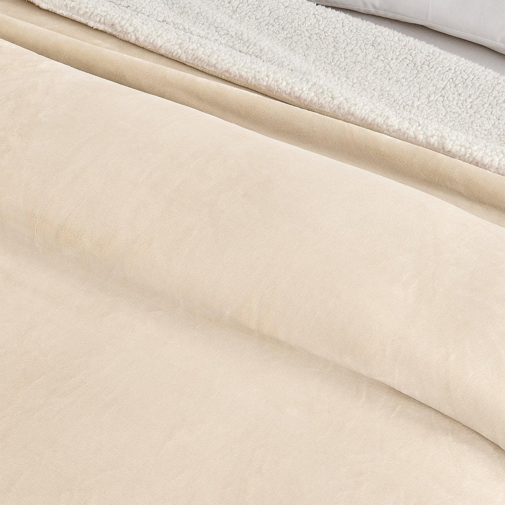 Velvet Plush Sherpa Blanket