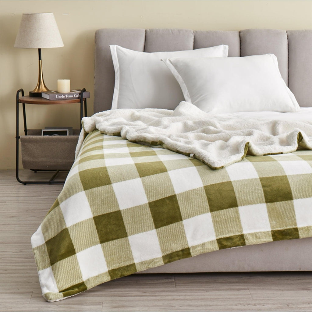 Velvet Plush Sherpa Blanket